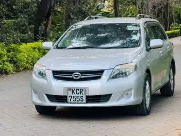Toyota Fielder 