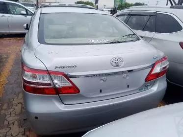 Toyota Premio 