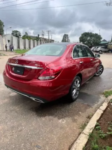 Mercedes-Benz C 300