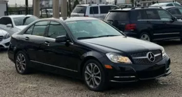 Mercedes-Benz C 300
