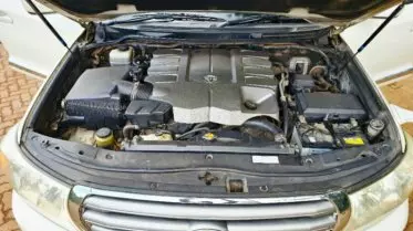 Toyota Landcruiser  V8
