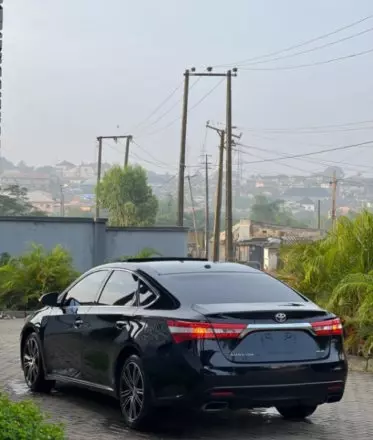 Toyota Avalon