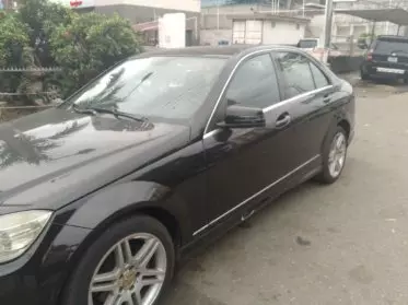 Mercedes-Benz C200