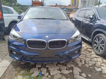 BMW 218