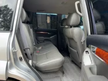 Toyota Landcruiser Prado