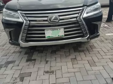 Lexus LX 570
