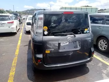 Toyota Sienta