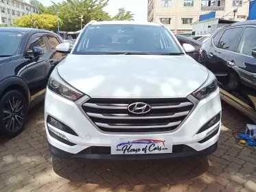 Hyundai TUCSON 2,0L BVM 4x2 GL