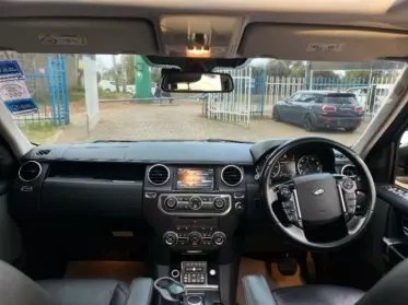 Land Rover Discovery 4