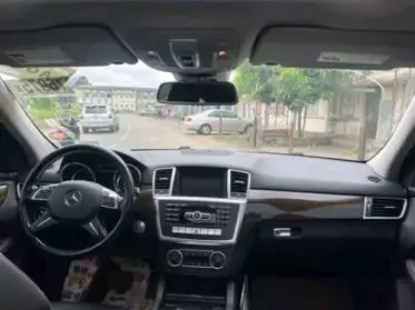 Mercedes-Benz ML 350