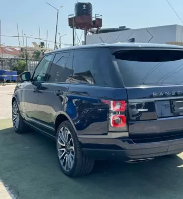 RANGE ROVER HSE LR4