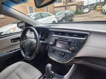 Toyota Avalon