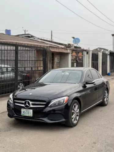 Mercedes-Benz C 300