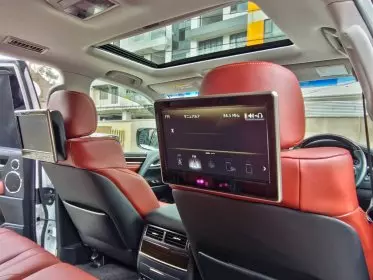 Lexus 570