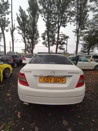 Mercedes-Benz C 200