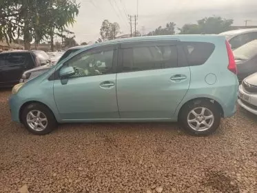 Toyota Passo Sette