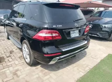 Mercedes-Benz ML 400