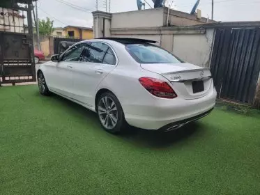 Mercedes-Benz C 300