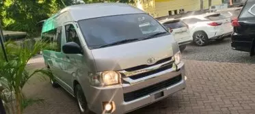Toyota Hiace (High Roof)
