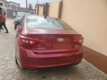 Hyundai Sonata