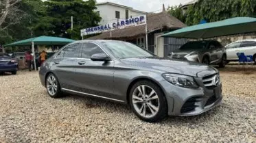 Mercedes-Benz C 300