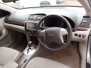 Toyota Premio