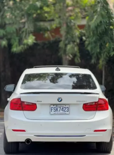 BMW 320i