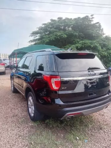 Ford Explorer XLT 3.5L