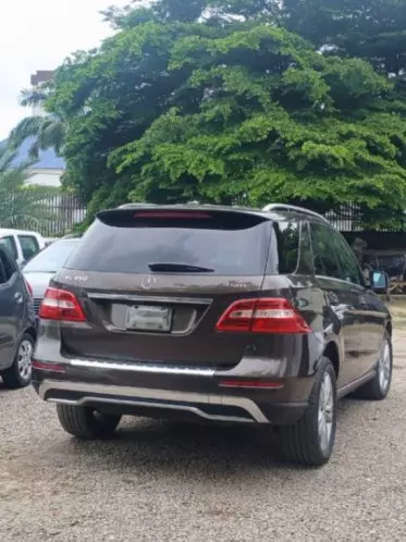 Mercedes-Benz 350