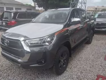 Toyota Hilux