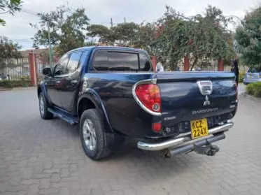 Mitsubishi L200