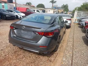 Nissan Sentra