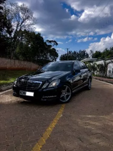 Mercedes-Benz E250