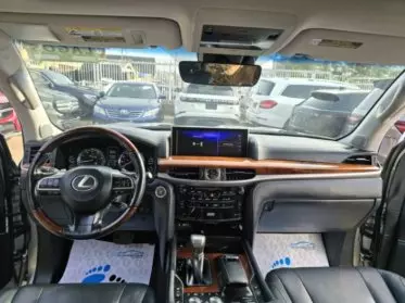 Lexus LX 570