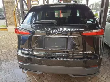 Lexus NX300h Hybrid