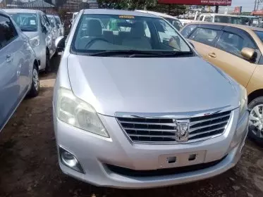 Toyota Premio