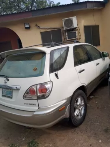 Lexus RX 300