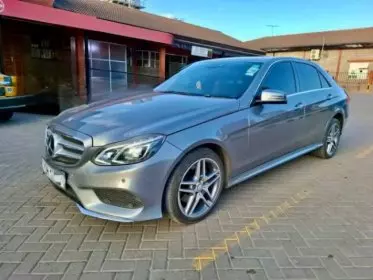 Mercedes-Benz E250