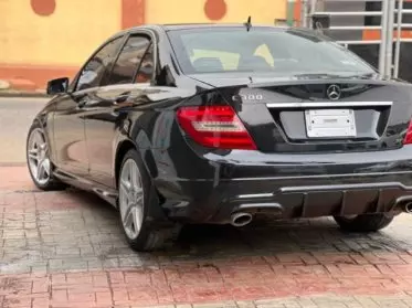 Mercedes-Benz C 300