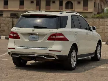 Mercedes-Benz ML 350