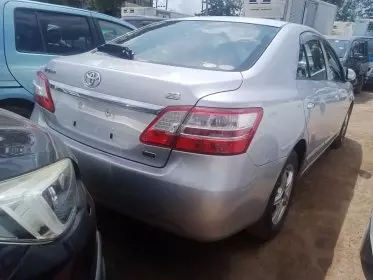 Toyota Premio