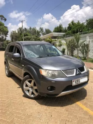 Mitsubishi OUTLANDER