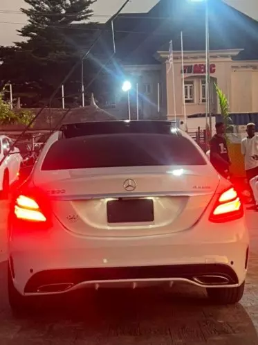 Mercedes-Benz C 300