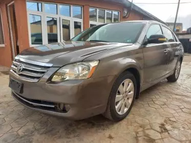 Toyota Avalon