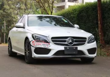 Mercedes-Benz C220