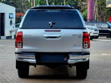 Toyota Hilux Revo