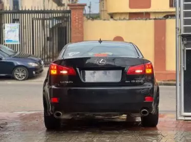 Lexus IS 250