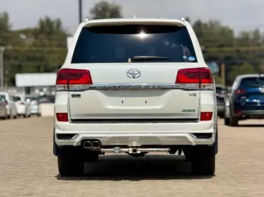 Toyota Landcruiser ZX