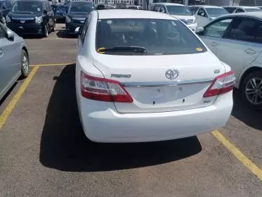 Toyota Premio