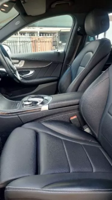 Mercedes-Benz C200